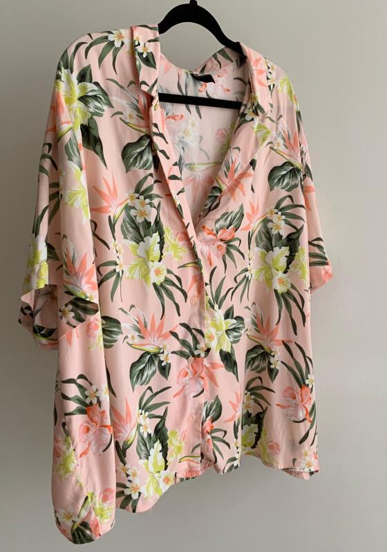 Blusa rosas rosada