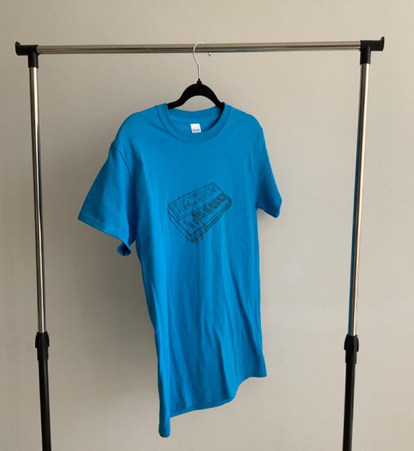 Camiseta synth