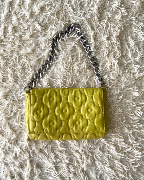 Mini cartera verde neón